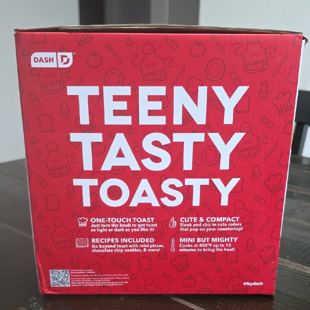 New Dash Mini Toaster Oven - Picture 2 of 2